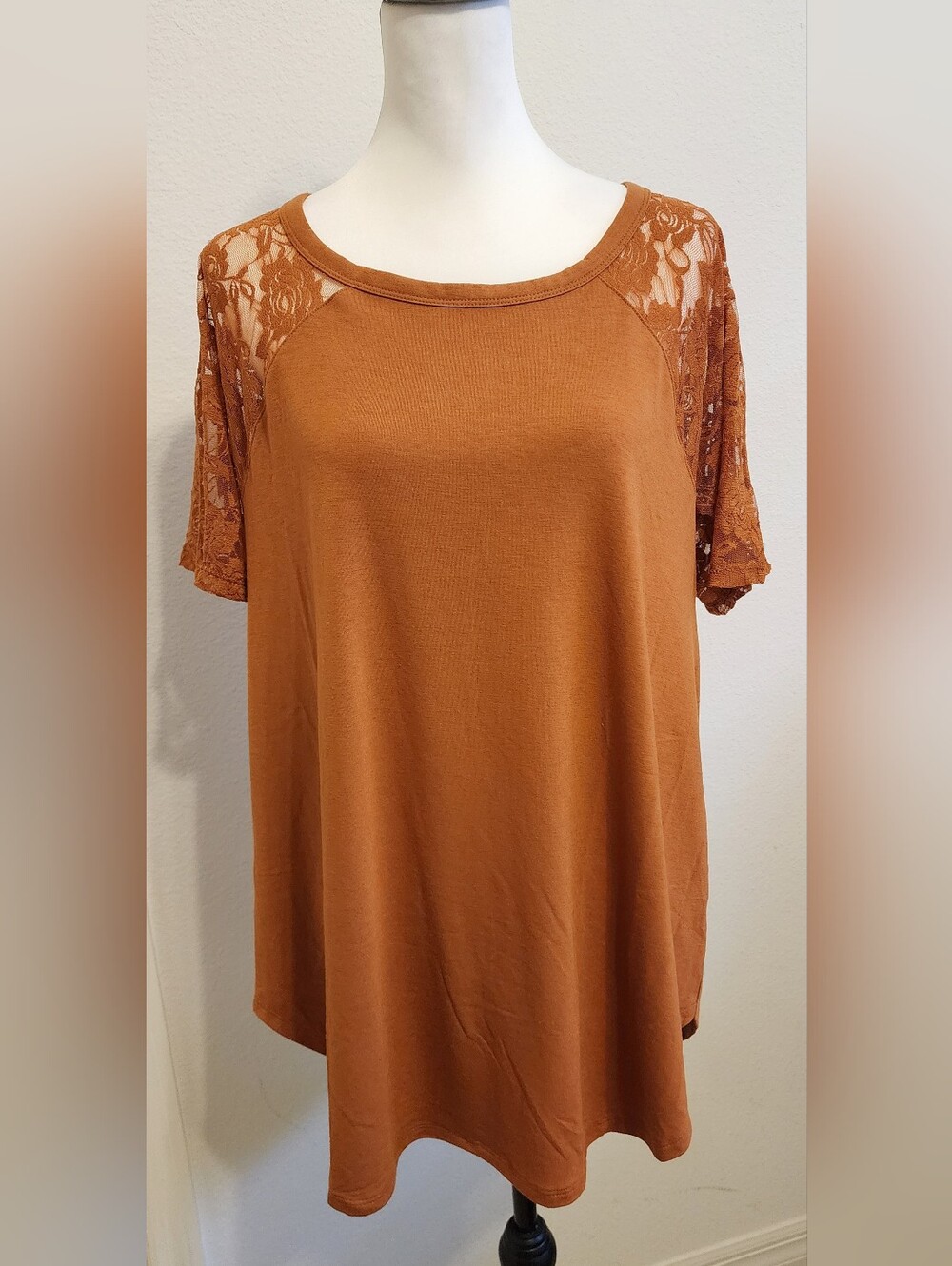 Zenana Lace-Detail Short Sleeve Top NWOT XL